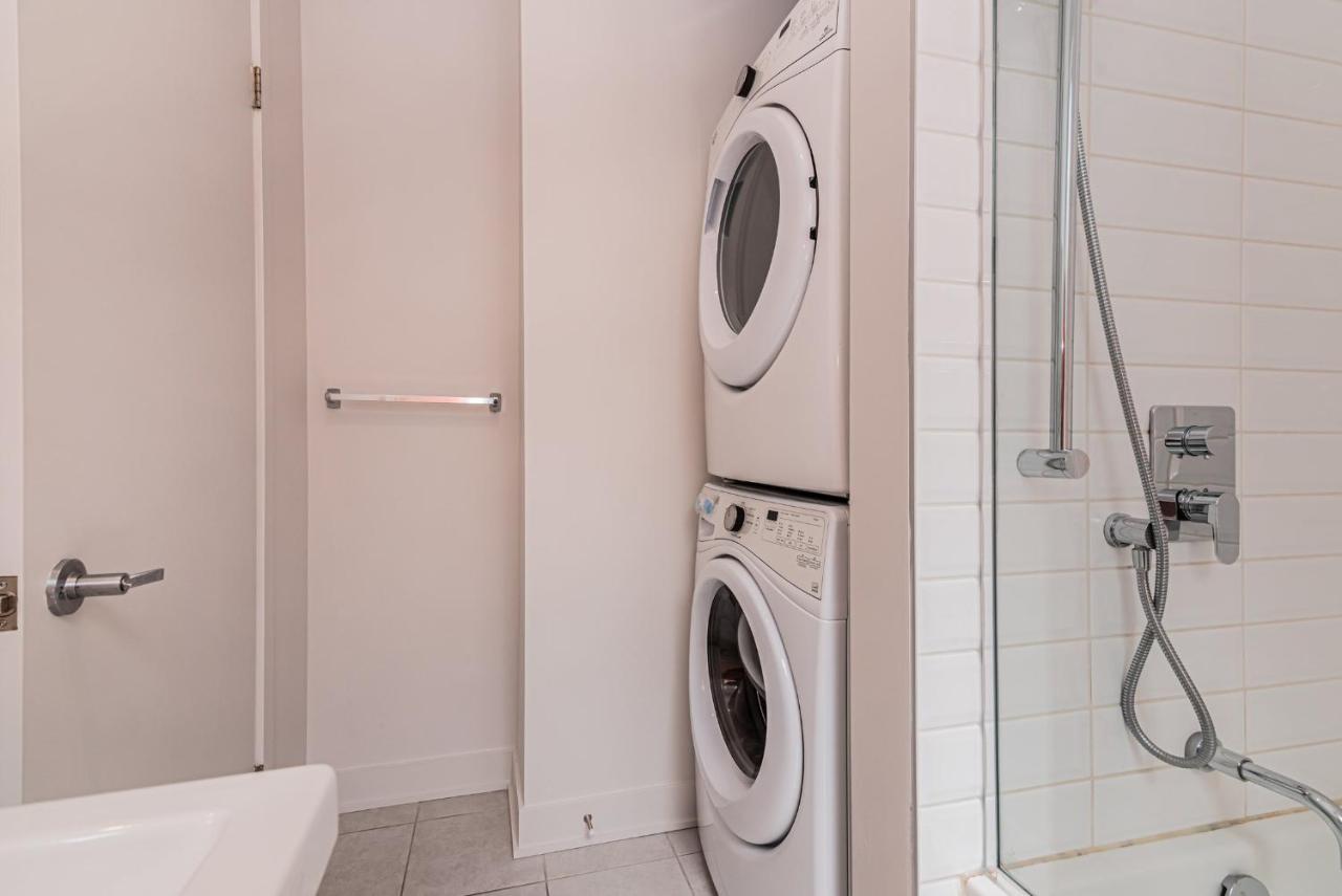 Cool And Clean Flat By Atwater Market By Den Stays Montréal Exteriör bild